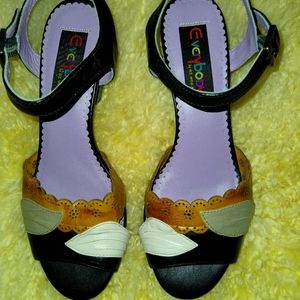 Everybody by BZ Moda leather heels